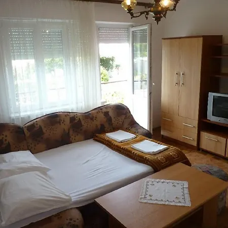 Diklo 13242b Apartment *